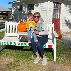 Meet your Posher, Jeanette